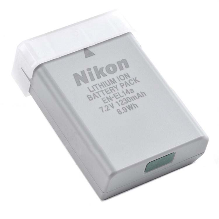 NIKON P7700